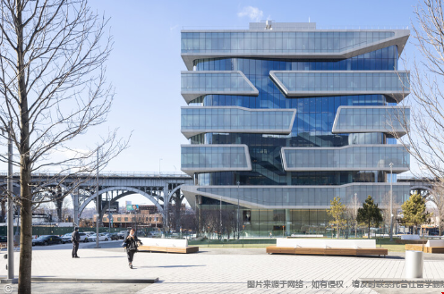 哥倫比亞大學商學院研究生.png 哥倫比亞大學商學院研究生.png