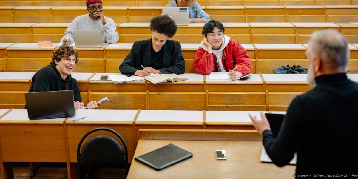 美國大學(xué)本科錄取要求.jpg