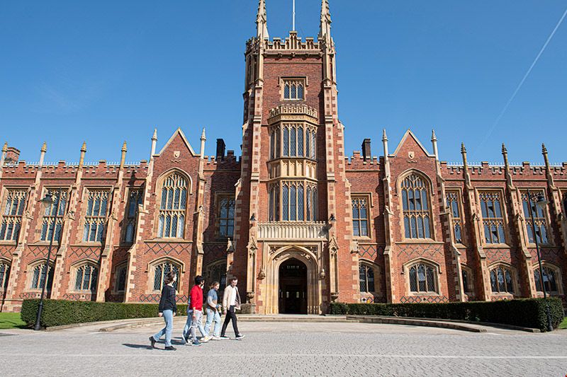 英國貝爾法斯特女王大學.jpg