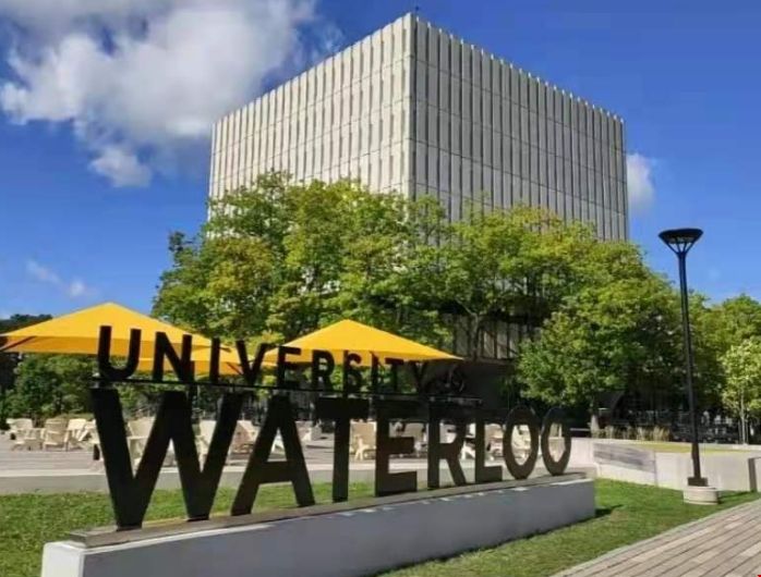 滑鐵盧大學