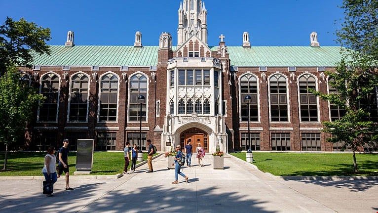 溫莎大學(xué).jpeg