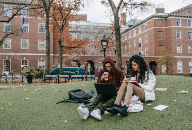 英國QS100大學(xué)冬季考試時(shí)間.png 英國QS100大學(xué)冬季考試時(shí)間.png