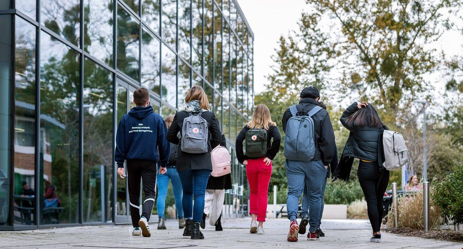 英國大學放假影響留學申請嗎.jpg 英國大學放假影響留學申請嗎.jpg