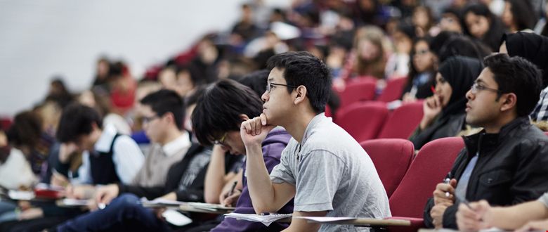 倫敦國王學院研究生.jpg 倫敦國王學院研究生.jpg